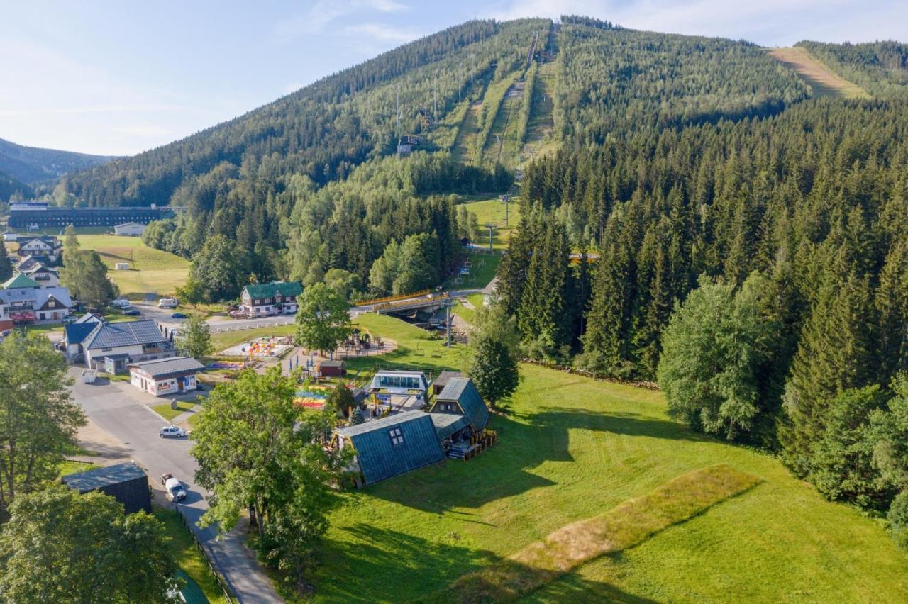 Hotel Skicentrum Harrachov Exterior foto